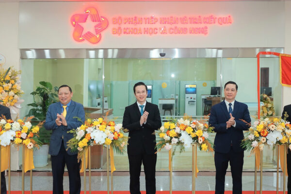bo-khcn-mo-mot-cua-moi-thu-tuc-hanh-chinh-buoc-sang-thoi-ky-so-hoa-toan-dien-726.jpg