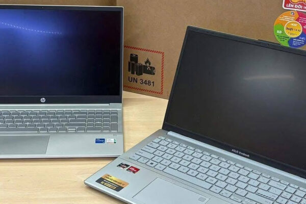 gia-laptop-tai-viet-nam-ruc-rich-tang-khach-hang-voi-va-xuong-tien-981.jpg