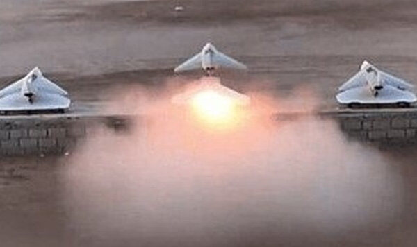 uav-hadid-110-tang-hinh-sieu-toc-moi-cua-iran-lam-rung-dong-gioi-quan-su-toan-cau-572.jpg