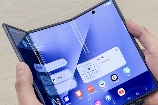 galaxy-z-trifold-2-se-la-ban-lot-xac-smartphone-gap-ba-1339.png