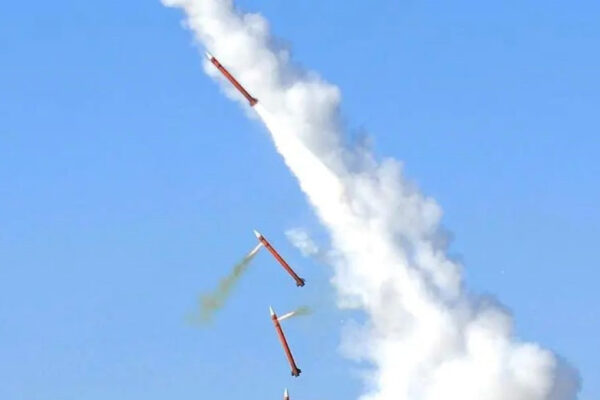 ten-lua-l-sam-toc-do-mach-9-cong-nghe-hit-to-kill-thoat-khoi-cai-bong-cua-thaad-my-2651.jpg