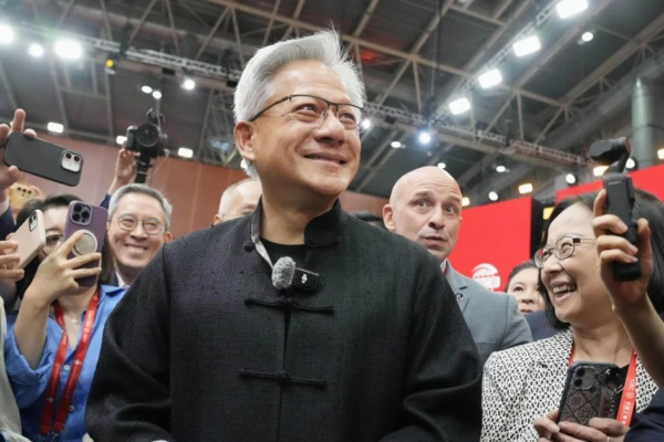 ceo-nvidia-hoi-nghi-thuong-dinh-my-trung-nam-trong-so-su-kien-quan-trong-nhat-lich-su-nhan-loai-1811.png
