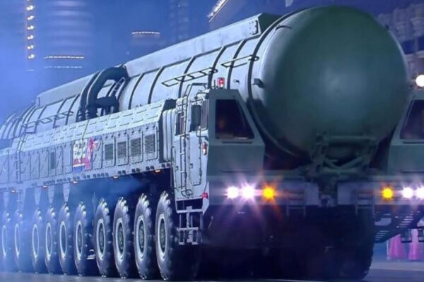 ten-lua-rs-28-sarmat-mach-25-df-61-hwasong-18-thay-doi-can-can-chien-luoc-toan-cau-2967.jpg