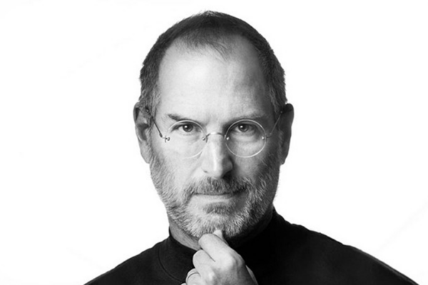 steve-jobs-vao-de-thi-ngu-van-thpt-2026-gay-sot-ong-la-ai-1942.png