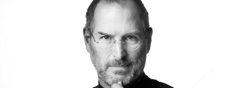 steve-jobs-vao-de-thi-ngu-van-thpt-2026-gay-sot-ong-la-ai-1942.png