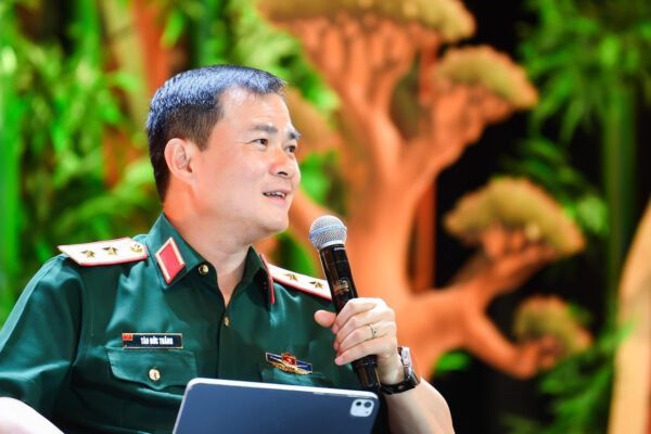 trung-tuong-tao-duc-thang-cong-nghe-chien-luoc-khong-the-mua-cang-khong-the-cho-chuyen-giao-3366.jpg