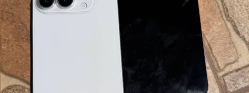 anh-ro-ri-iphone-ultra-khien-ifan-nhu-ngoi-tren-dong-lua-1659.png