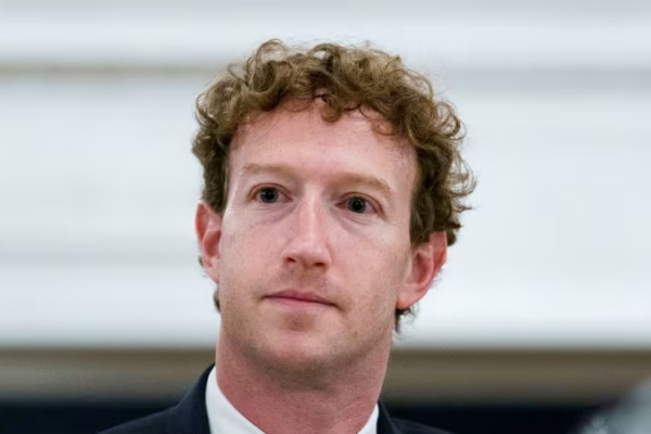mark-zuckerberg-my-khong-nen-cam-ai-trung-quoc-1621.png