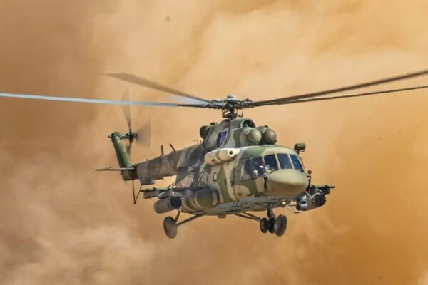 nga-bien-mi-8-thanh-vu-khi-vo-hinh-lam-mu-drone-ukraine-ma-khong-can-doi-dau-truc-tiep-681.jpg