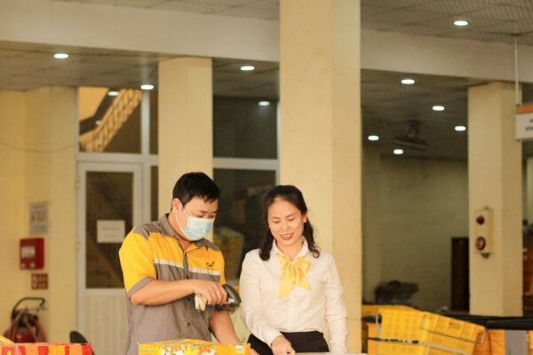 ong-lon-nghin-ty-lan-san-di-dong-thach-thuc-dai-duong-do-voi-nguoi-den-sau-3330.jpg