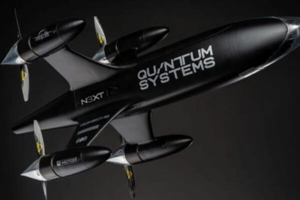 xe-toac-gioi-han-vat-ly-drone-dien-apex-recordhunter-cua-duc-dat-toc-do-kinh-hoang-2622.jpg