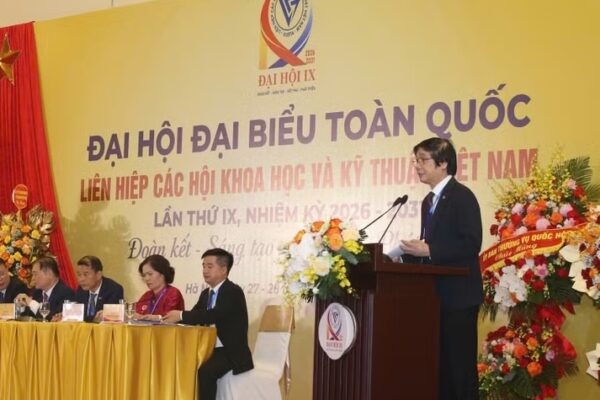 233-tien-si-94-giao-su-pho-giao-su-cung-hoi-tu-tai-lien-hiep-hoi-viet-nam-871.avif.jpeg
