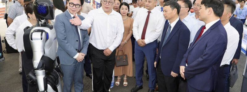 thu-truong-hoang-minh-xay-dung-hai-phong-thanh-trung-tam-doi-moi-sang-tao-2292.jpg