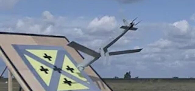 sat-thu-tang-hinh-dien-skystriker-buoc-ngoat-dan-tuan-kich-tam-xa-moi-cua-chau-au-3864.jpg